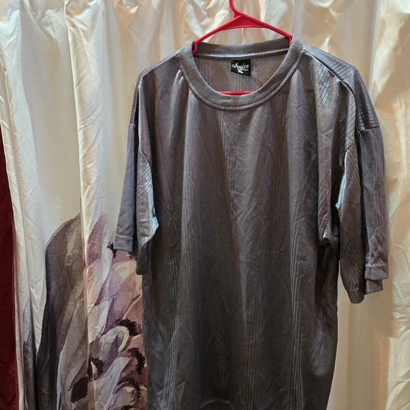 Jordan Gray Short Sleeve Tee - Picture 1 of 3
